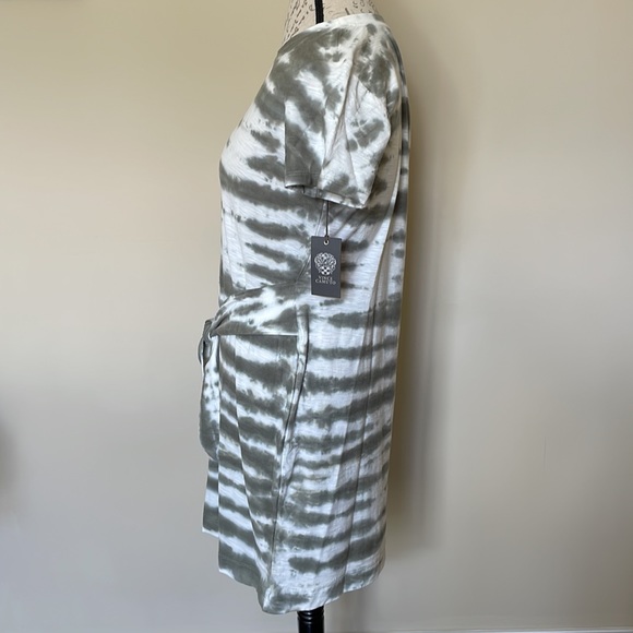 NWT Vince Camuto T-Shirt Dress - Picture 2 of 6